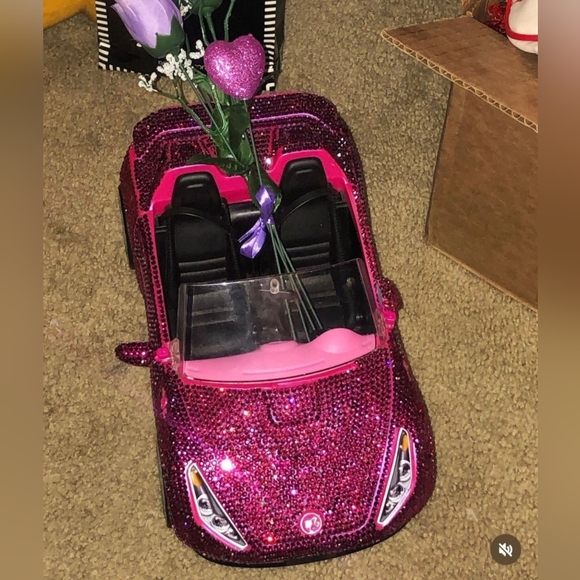 Pink Bling'd Barbie Convertible Car Gift Set - Picture 5 of 5